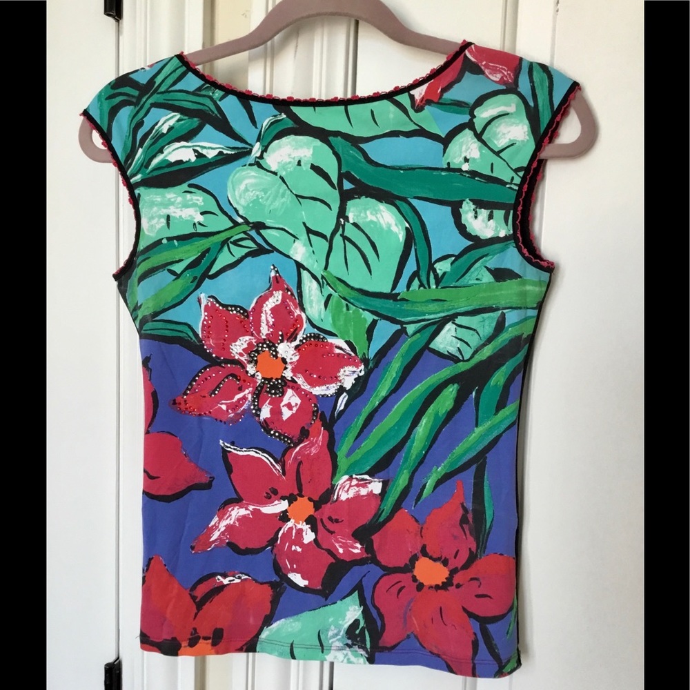 Blumarine beautiful top with rhinestones Size 6